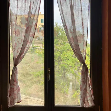 Piccolo Attico Con Splendida Vista - Casa Di Sofia Apartman