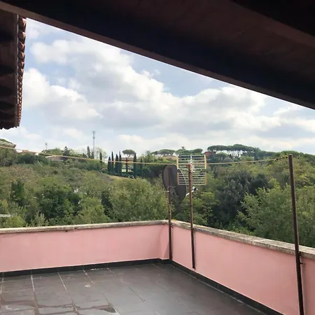 Piccolo Attico Con Splendida Vista - Casa Di Sofia Róma